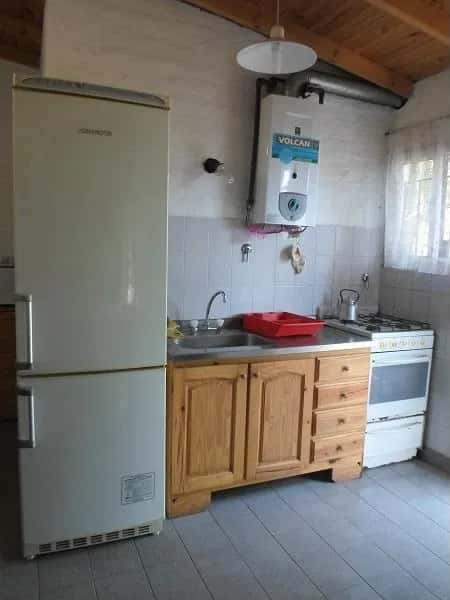 Cocina completa de propiedades Charly Balneario Reta