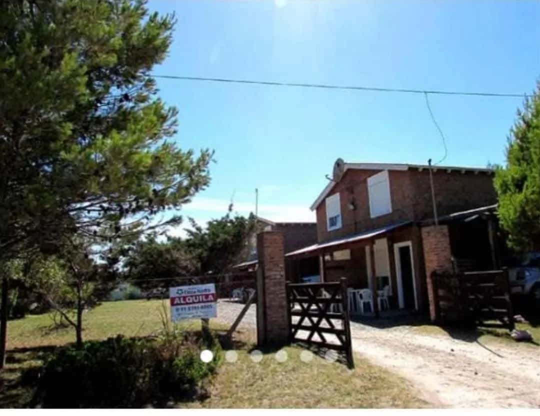 Cabañas modernas del Complejo Cossa Nostra en Balneario Reta
