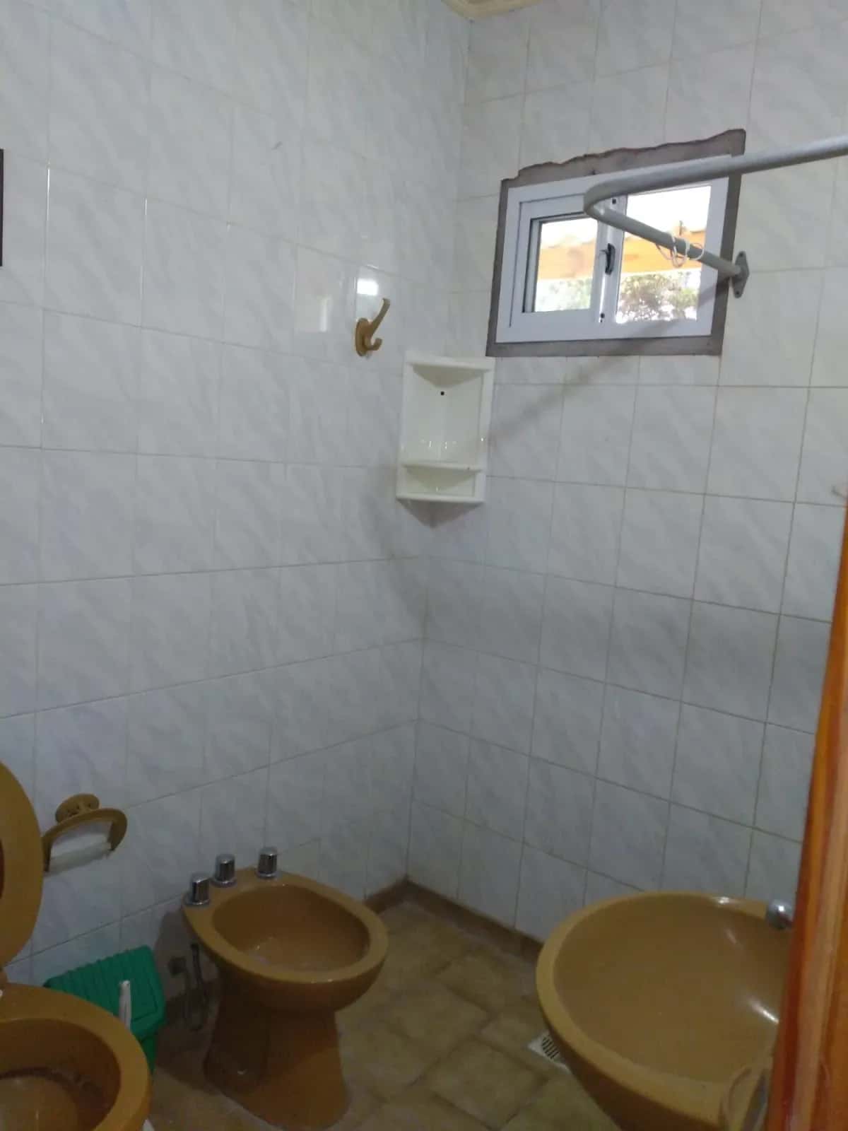 Baño completo en La Ponderosa en Balneario Reta
