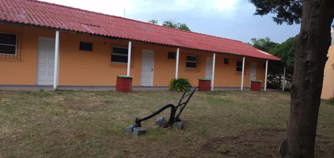 Frente de Departamentos La Ponderosa a metros de la playa en Balneario Reta