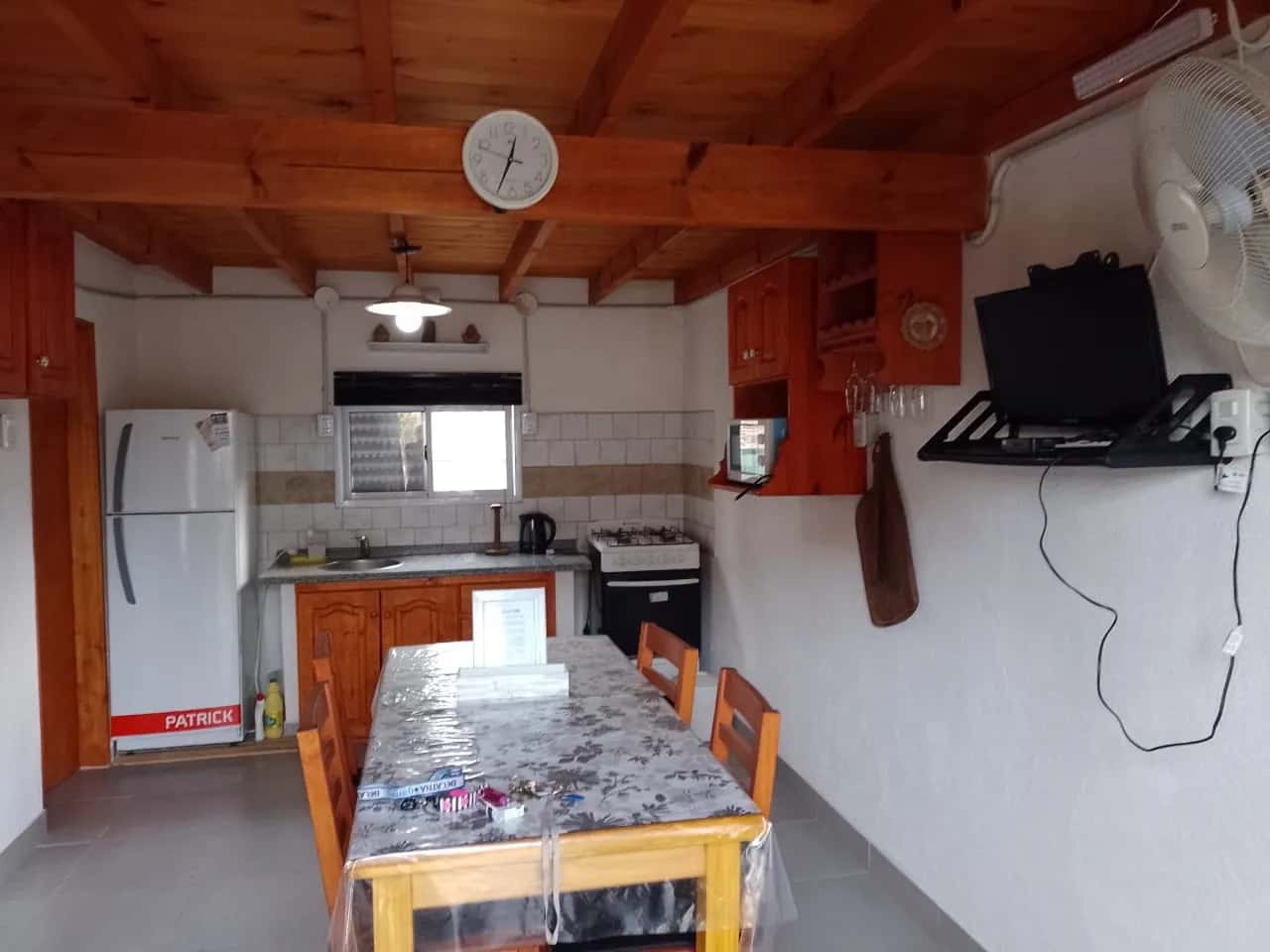Living comedor de Cabañas Mabi en Balneario Reta