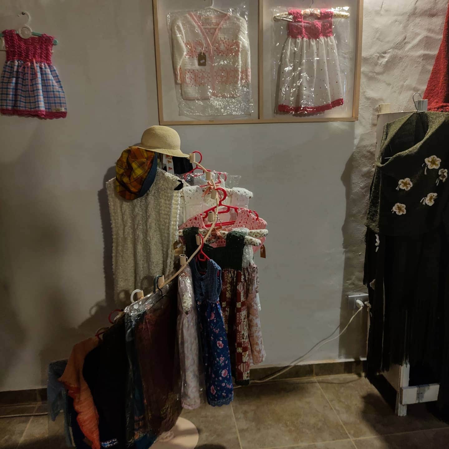 Ropa tejida artesanal Reta