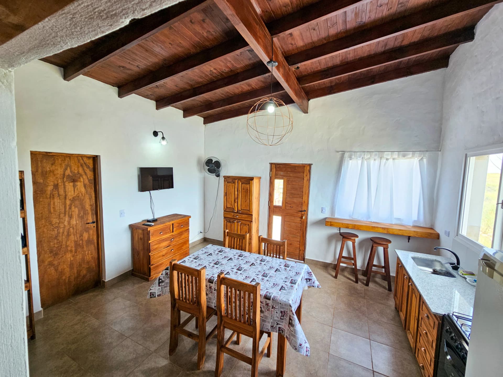 Living comedor de La Casa del Arroyo en Reta