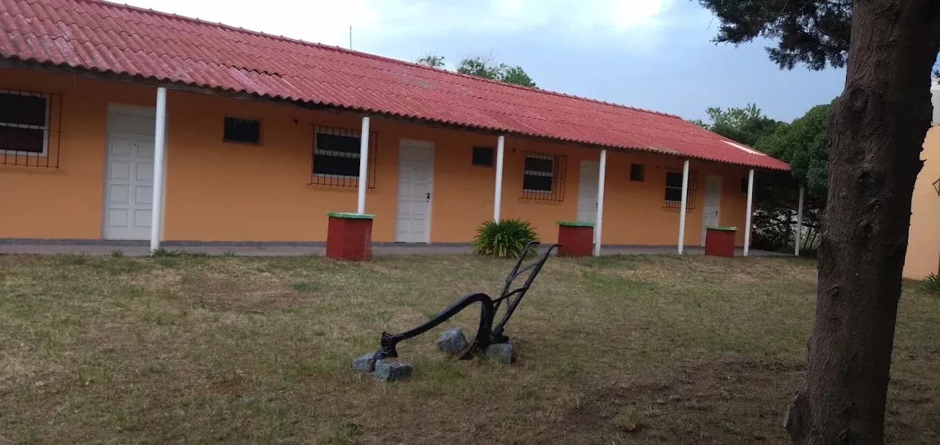 Frente de Departamentos La Ponderosa a metros de la playa en Balneario Reta