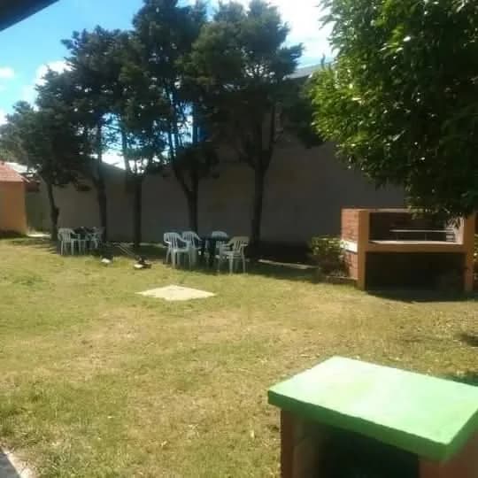 Patio de Departamentos La Ponderosa en Balneario Reta