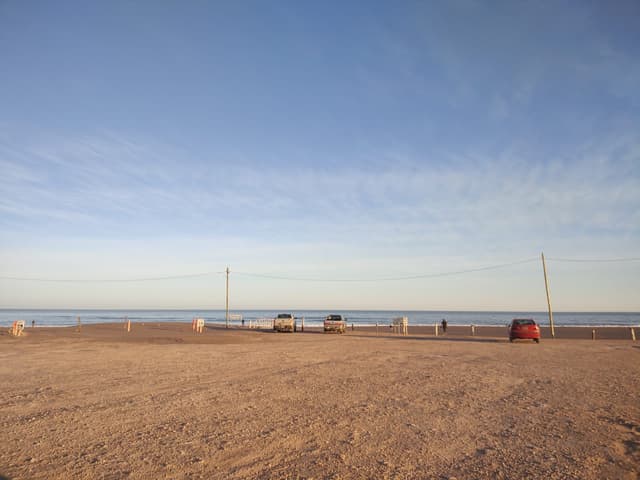 Bajada a la playa con vehículoReta