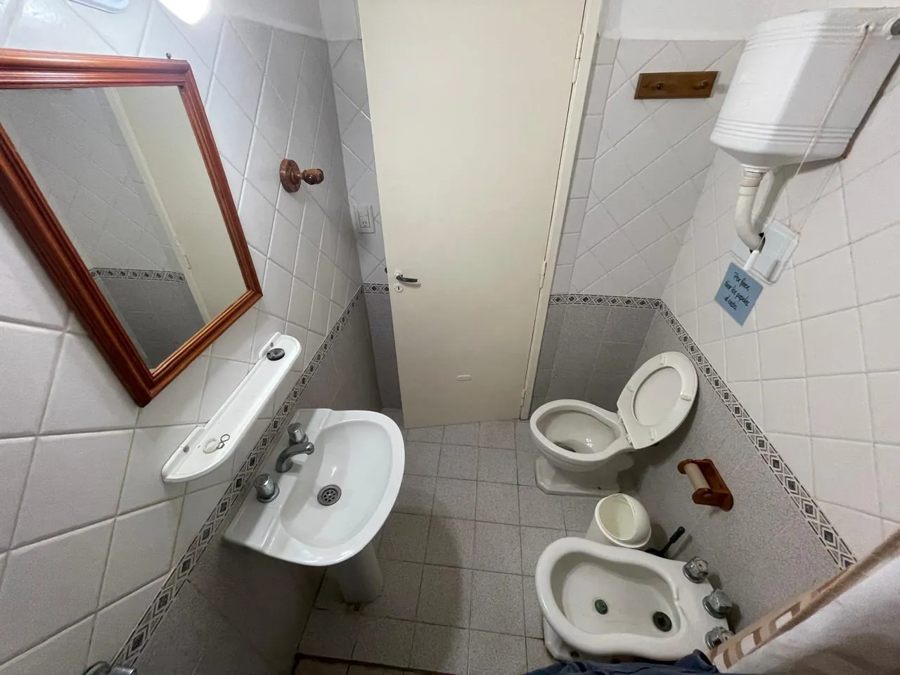 Baño completo de El Paraíso Reta
