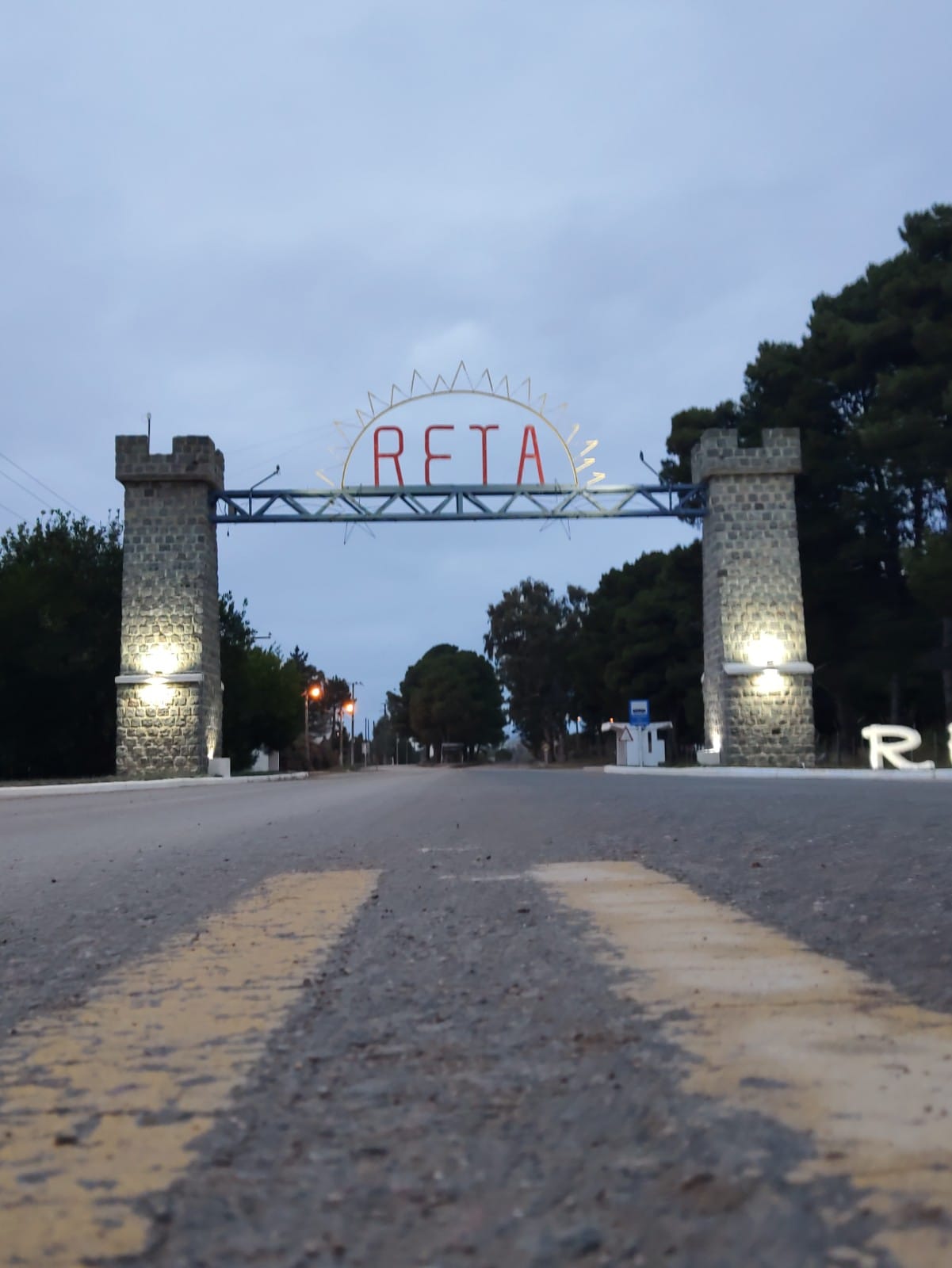Acceso Monumental a Balneario Reta